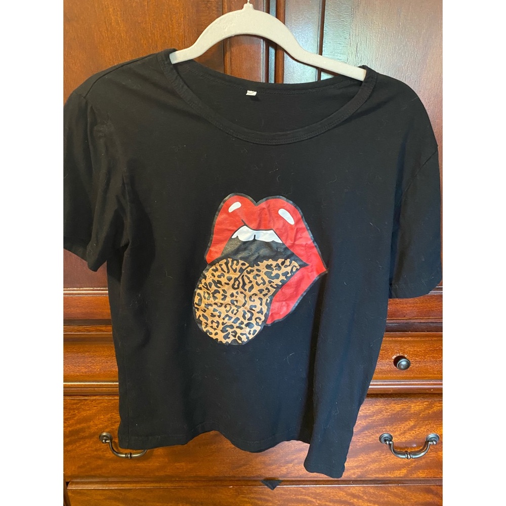 Women’s t-shirt
